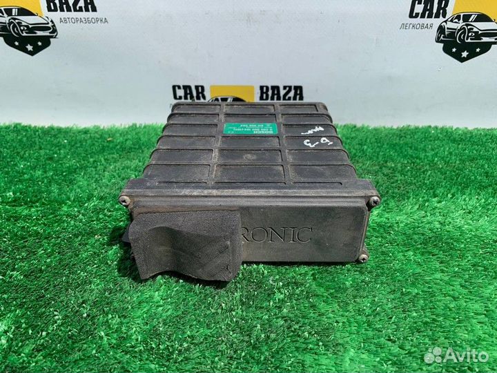 Блок управления двигателем Audi 80