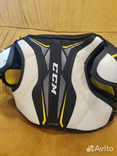 Нагрудник хоккейный ccm yth