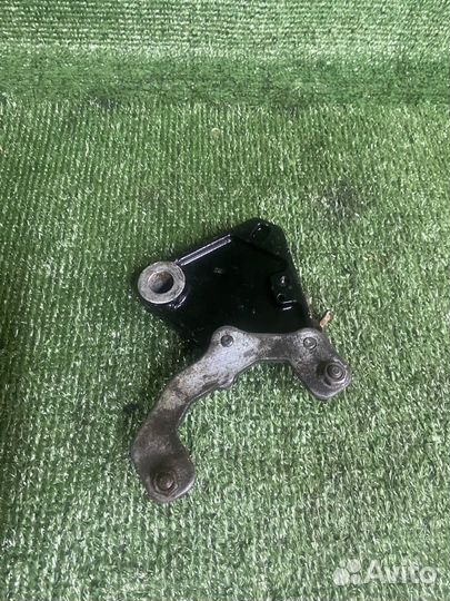 Кронштейн заднего суппорта Hyosung 650R