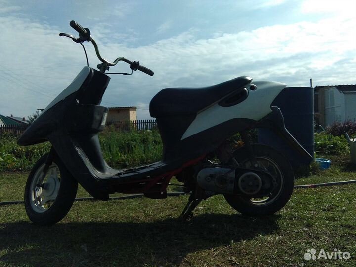Скутер Suzuki Lets 2