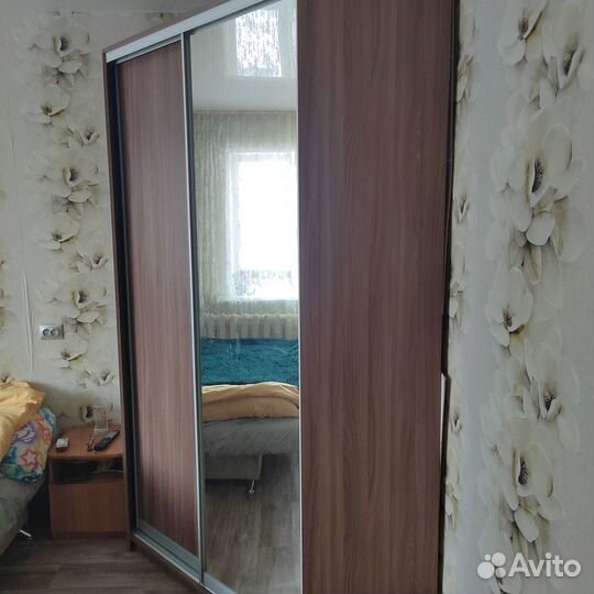 Продам угловой шкаф-купе