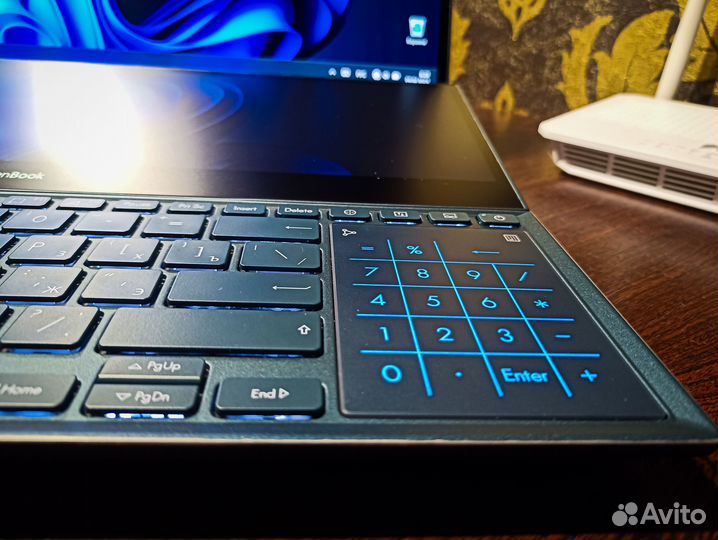 Ноутбук asus ZenBook PRO DUO 15 oled UX582LR