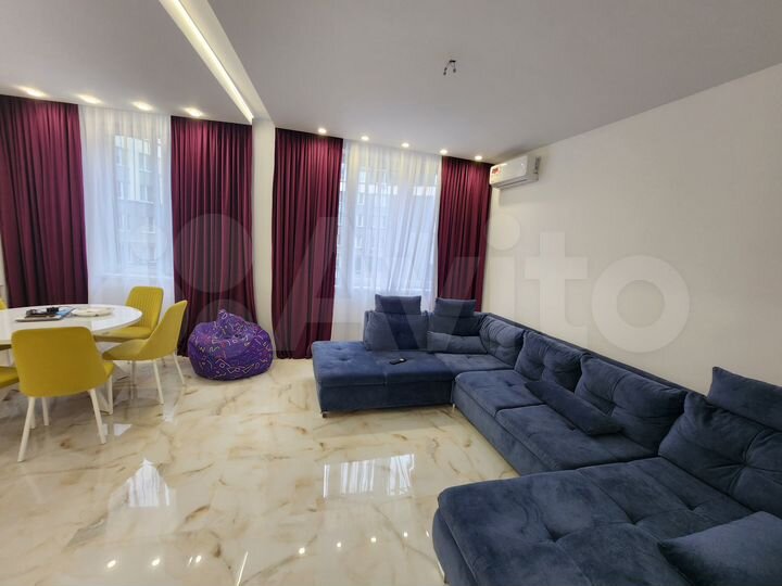 2-к. квартира, 73,1 м², 2/8 эт.