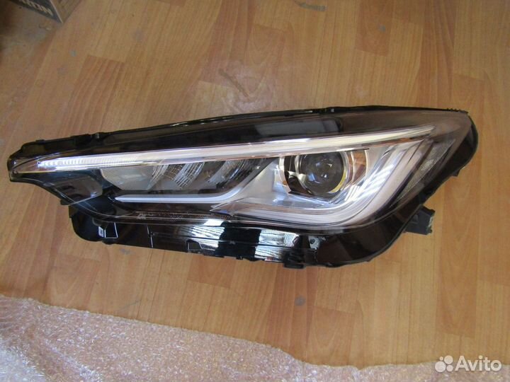 Фара левая Infiniti QX50