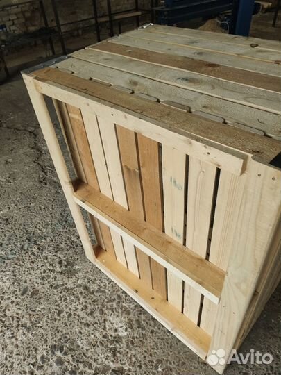 Деревянный контейнер для хранения яблок