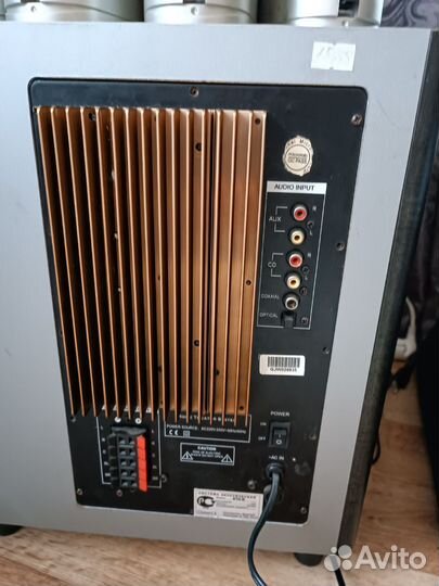 Сабвуфер с колонками 5 шт