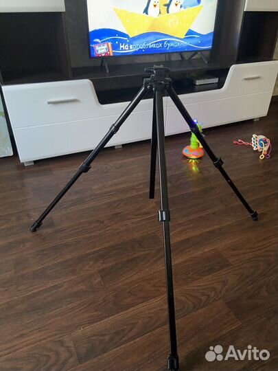 Мольберт телескопический, тренога, металлический