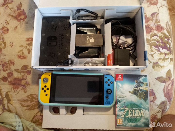 Nintendo switch Rev 2 + Zelda ToTK