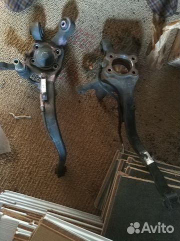 Кулаки поворотные задние Mitsubishi Galant 8