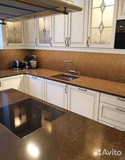 Кухня в потолок