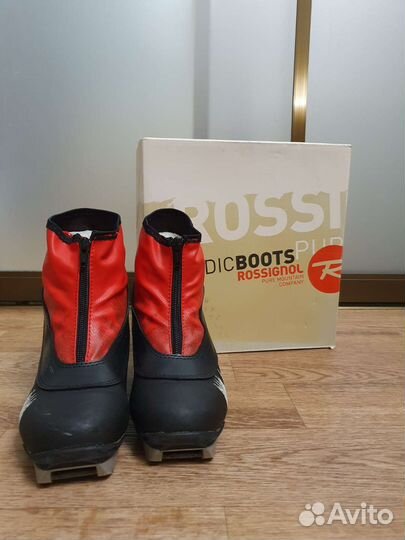 Детские Лыжные ботинки 34. Rossignol