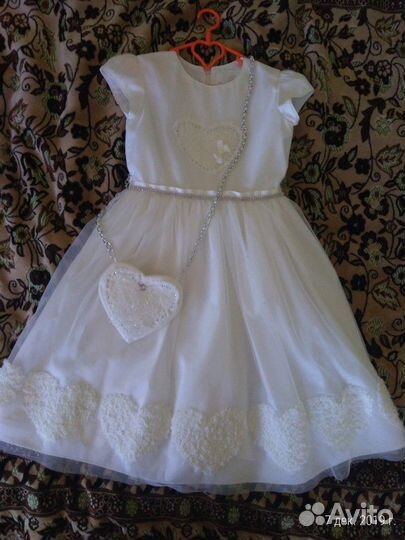 Нарядное платье