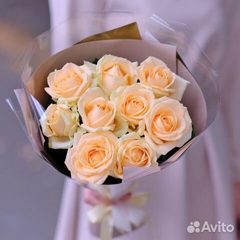 Букет 21 персиковая роза Цветы Красноярск
