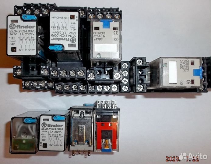 Реле Omron и Finder. 220 и 24 вольта