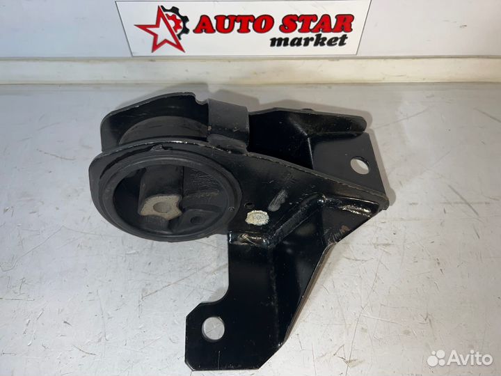 Опора двигателя правая новая Dodge Neon
