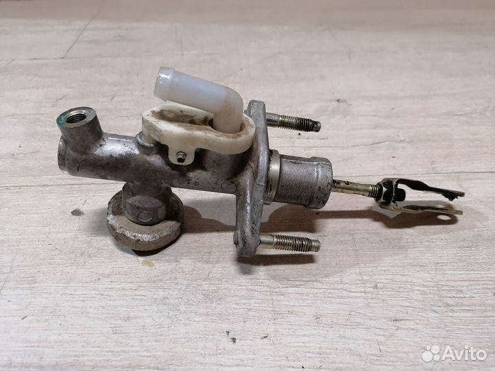 Цилиндр сцепления главный рабочий Almera Classic