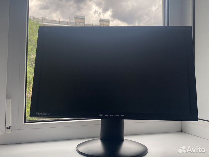 Продам монитор ViewSonic VA1913WM