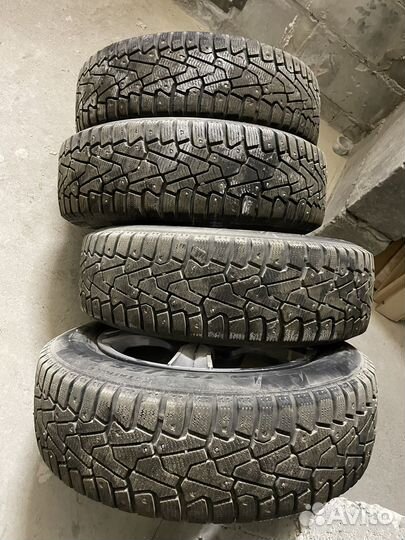 Pirelli Ice Zero 185/65 R15