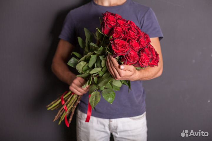 Букет Розы красные 23 Explorer Эквадорские