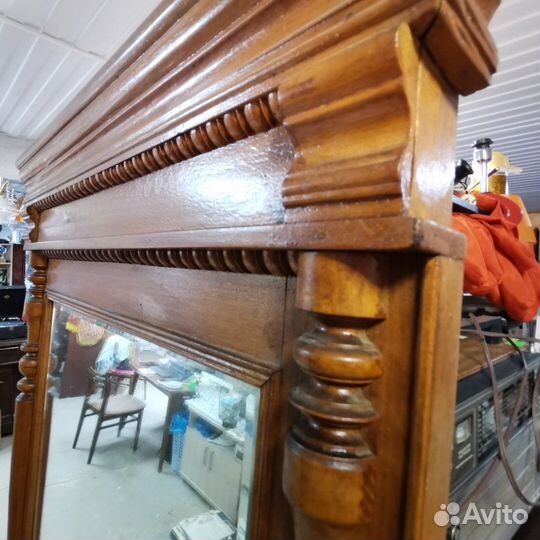 Антикварное зеркало