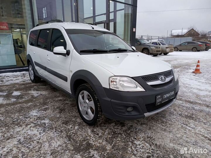 ВАЗ Largus Cross 1.6 МТ, 2018, 110 570 км
