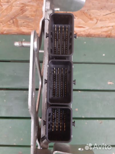 Блок управления двигателем Infiniti G35 V36