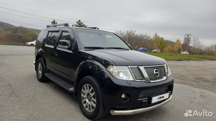 Nissan Pathfinder 2.5 AT, 2011, 220 000 км
