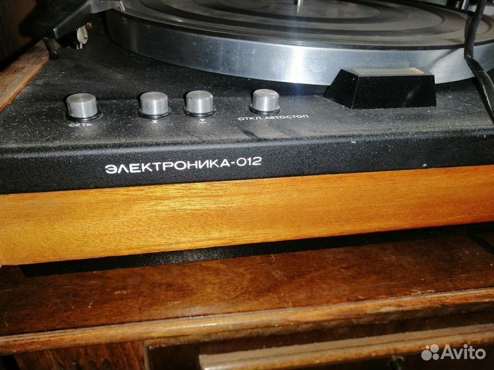 Проигрыватель винила СССР