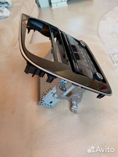 Мицубиси Аутлендер 3 штатная магнитола с рамкой