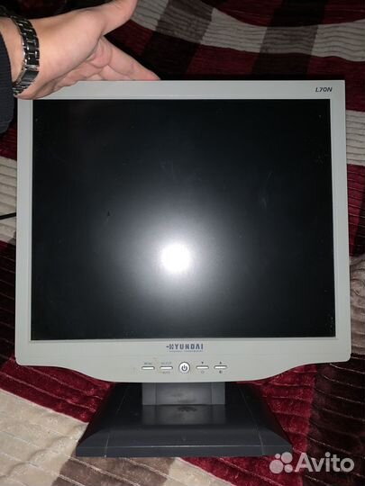 Монитор hyndai