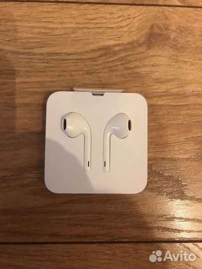 Наушники earpods
