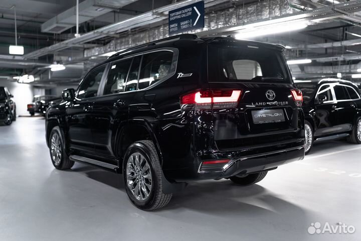 Toyota Land Cruiser 3.3 AT, 2022, 2 км