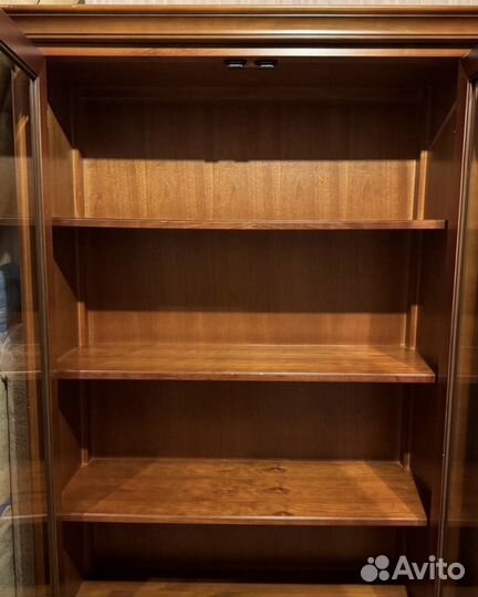 Буфеты и серванты