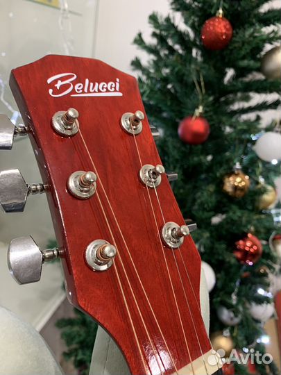 Акустическая гитара