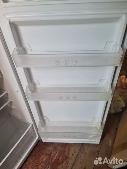 Холодильник dexp