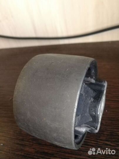 Сайлентблок заднего продольного рычага подвески