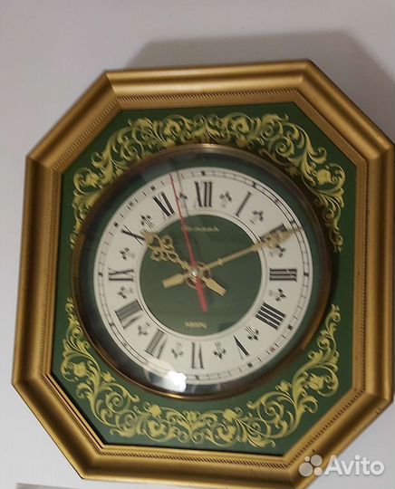 Часы настенные СССР янтарь