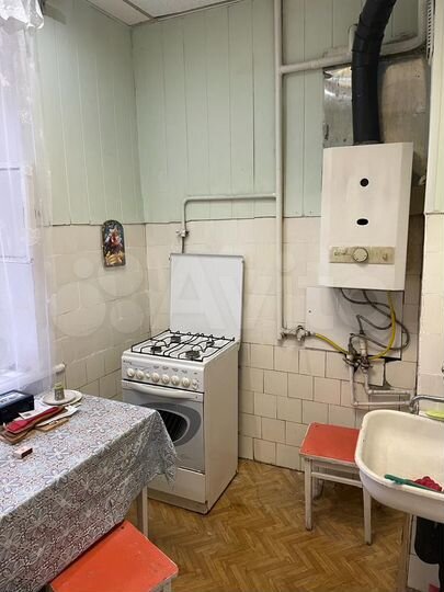 Комната 43 м² в 2-к., 1/2 эт.