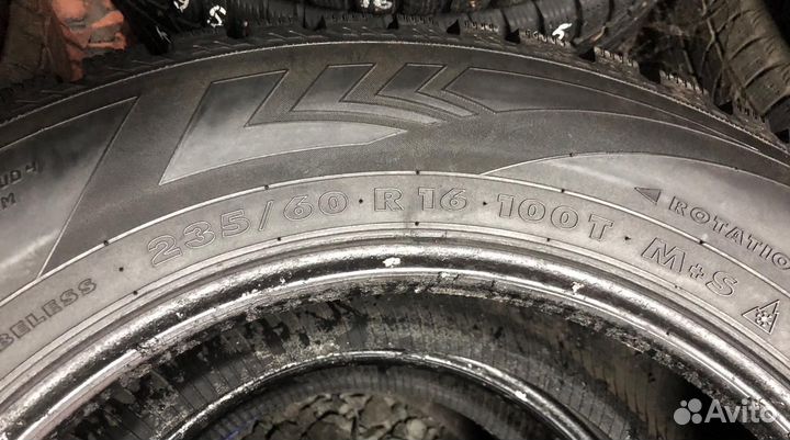 Nokian Tyres Hakkapeliitta 4 235/60 R16