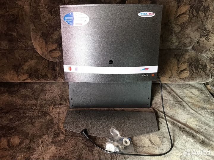 Умывальник с водонагревателем