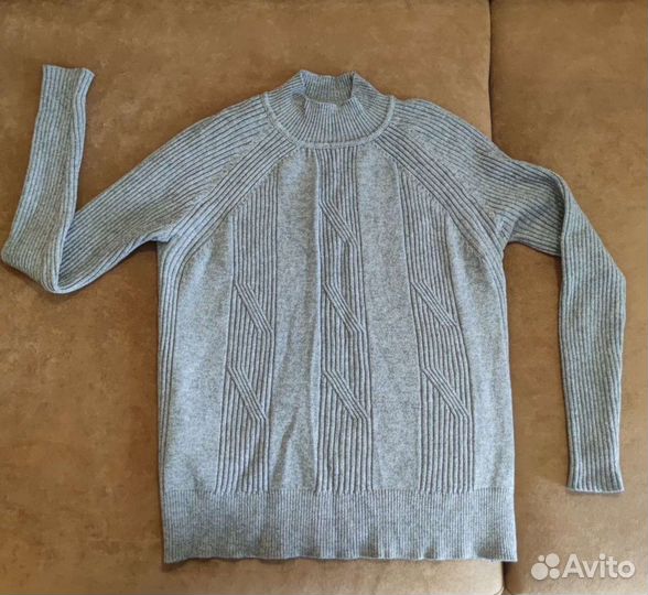 Свитеры 2 шт