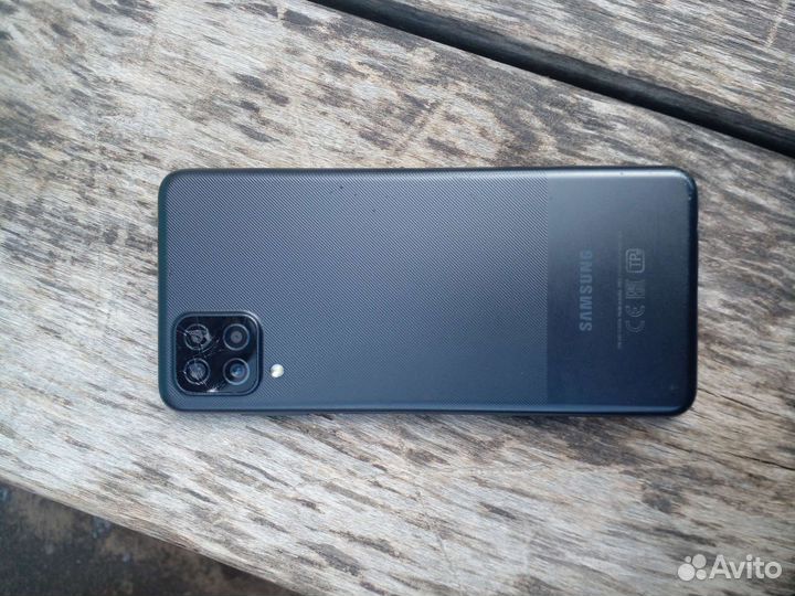 Телефон Samsung А 12