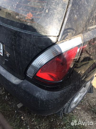 Kia rio 2 задний фонарь хэтчбек