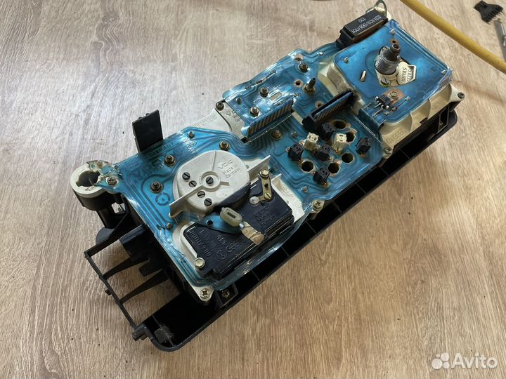 Панель приборов Audi 80 B2