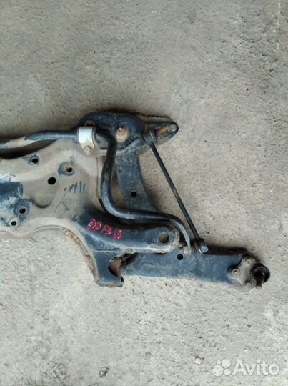 Подрамник Byd F3