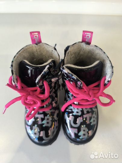 Ботинки для девочки 22