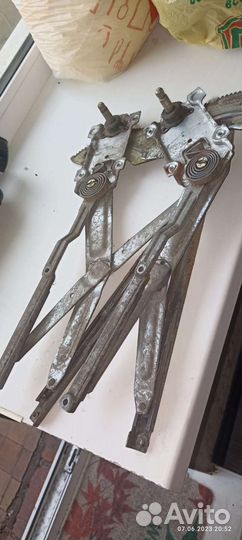 Стеклоподъемник на toyota corolla 110