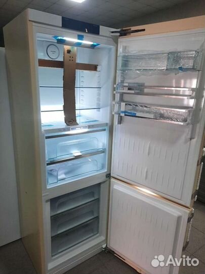 Холодильник liebherr CBNbe 5778 новый