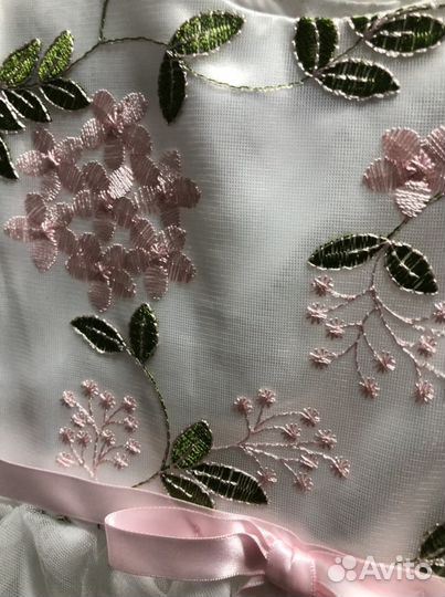 Платье для девочки новое