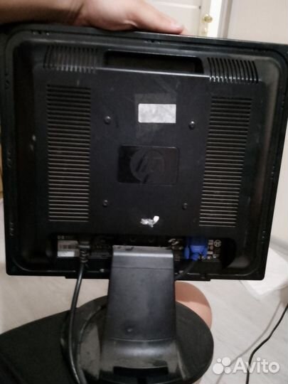 Монитор HP 17